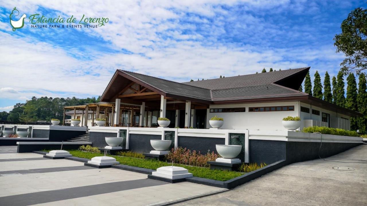 Estancia De Lorenzo Tarlac Екстер'єр фото