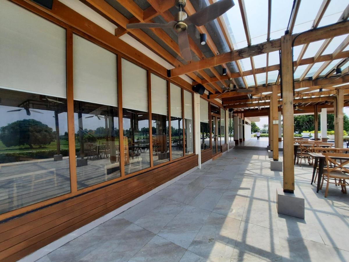 Estancia De Lorenzo Tarlac Екстер'єр фото
