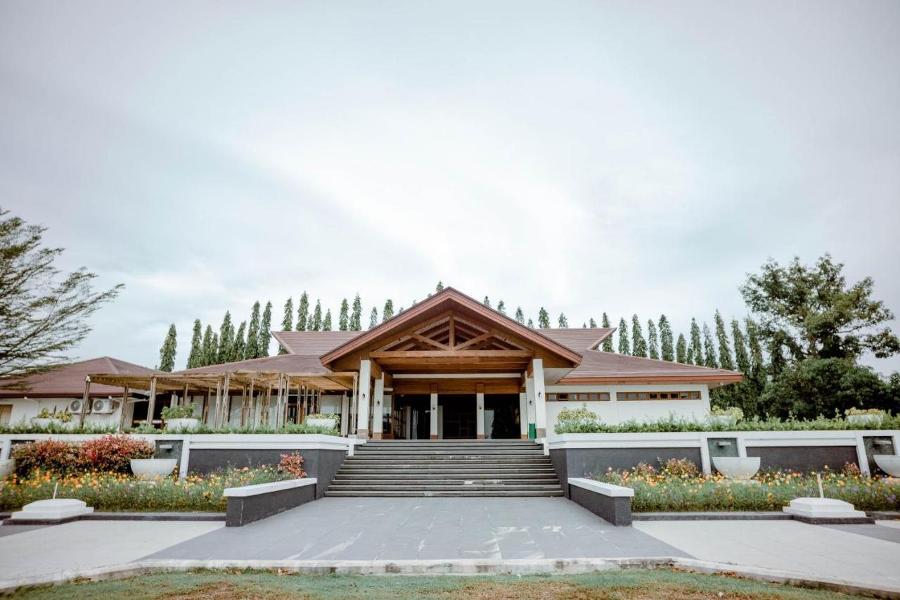 Estancia De Lorenzo Tarlac Екстер'єр фото